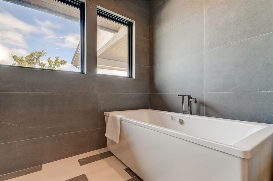 Furnished interior view inside a new home in , Tampa (Image 38). Furnished interior view inside a new home in , Tampa (Image 38).