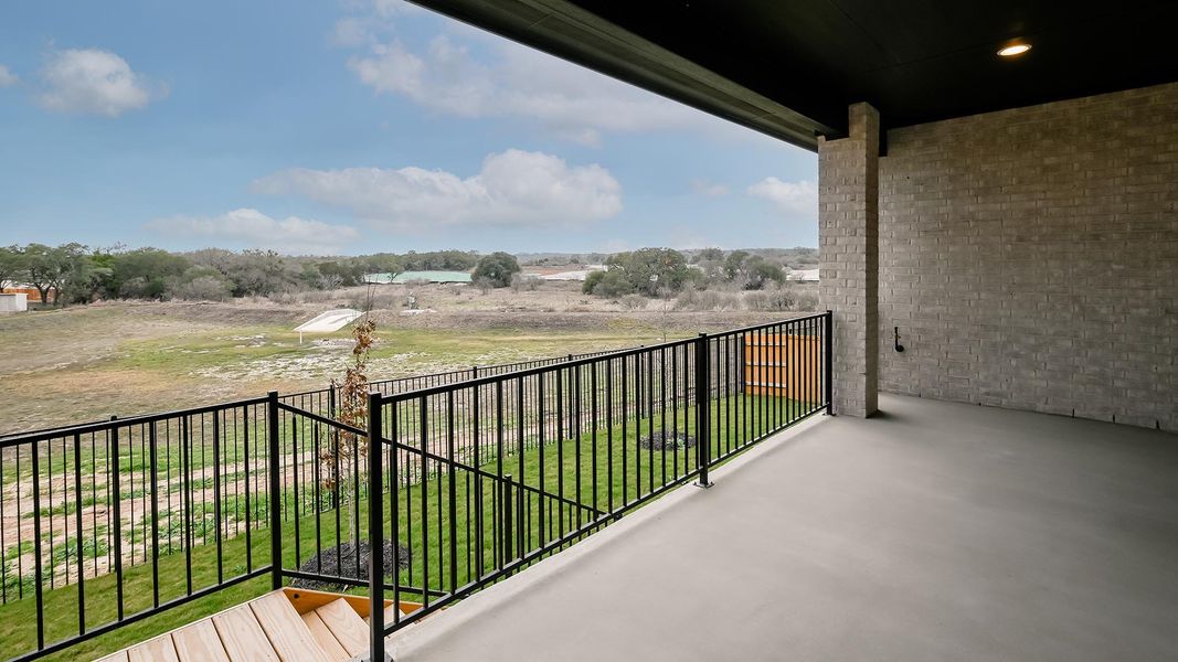 Exterior details and patio area of a home in 6 Creeks 50', Kyle (Image 3).