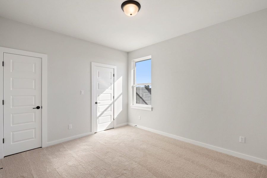 Spacious, unfurnished interior of a new home in Heritage, Dripping Springs (Image 40). Spacious, unfurnished interior of a new home in Heritage, Dripping Springs (Image 40).