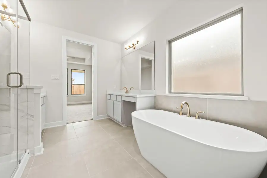 Representative image. Features, specifications, selections and colors may vary. Representative image. Features, specifications, selections and colors may vary.