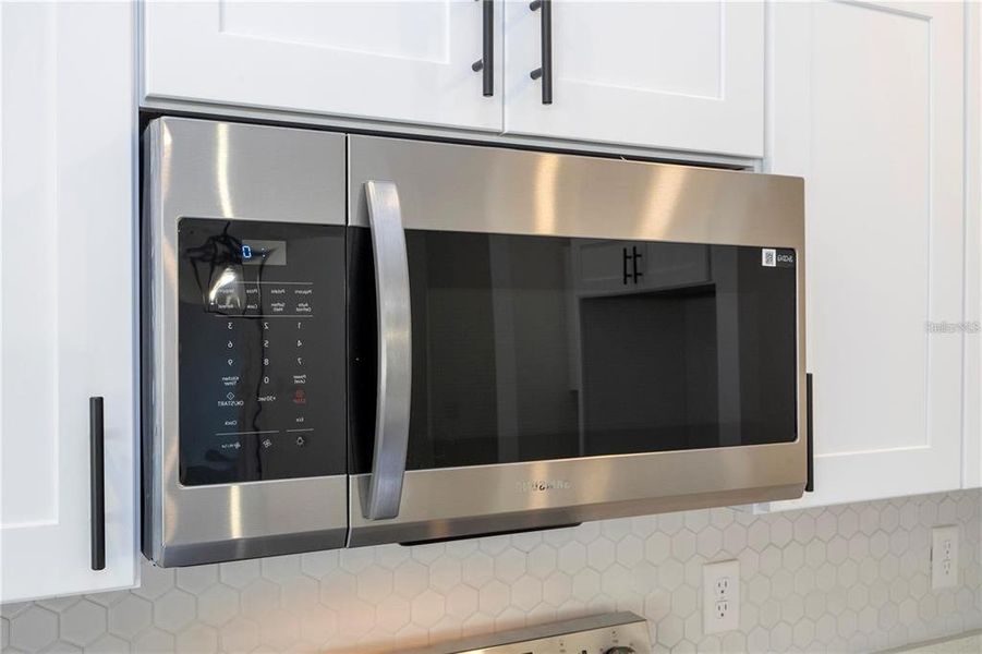 Close-up of interior finishes inside a home in , Eustis (Image 11).