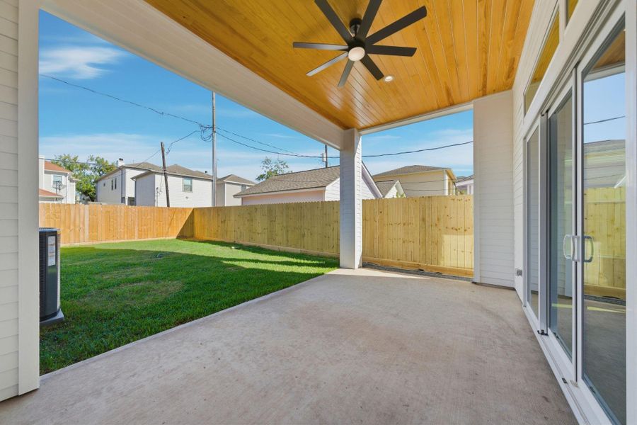 Exterior details and patio area of a home in , Houston (Image 24).