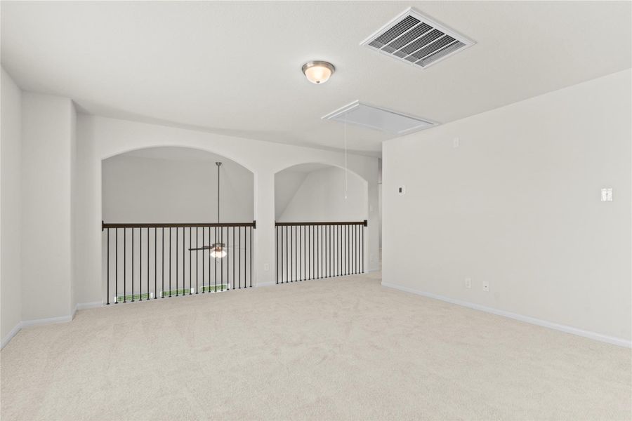 Spacious, unfurnished interior of a new home in Wildrye, Waller (Image 26).