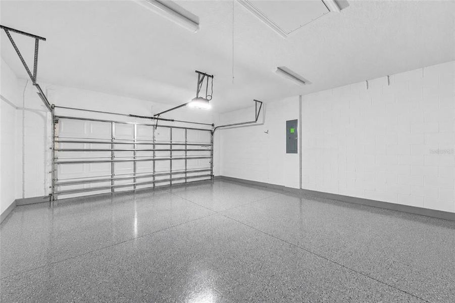 Spacious, unfurnished interior of a new home in , Minneola (Image 20).