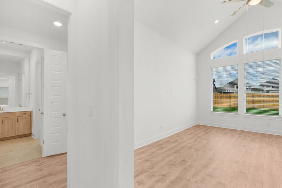 Spacious, unfurnished interior of a new home in Santa Rita Ranch, Liberty Hill (Image 65). Spacious, unfurnished interior of a new home in Santa Rita Ranch, Liberty Hill (Image 65).
