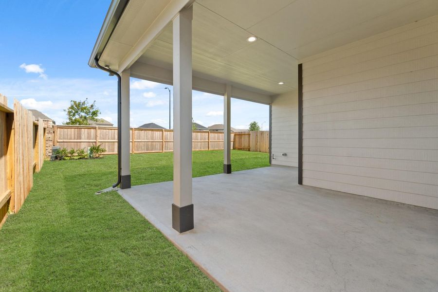 Furnished interior view inside a new home in Morton Creek Ranch, Katy (Image 9). Furnished interior view inside a new home in Morton Creek Ranch, Katy (Image 9).