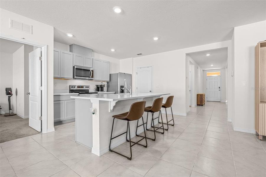Furnished interior view inside a new home in , Bartow (Image 6).