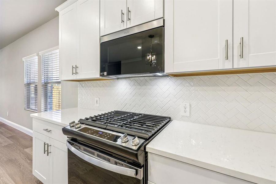 Photo is not of the actual home, but is an inspirational photo of builder’s model home and may depict options, furnishings, and/or decorator features that are not included.