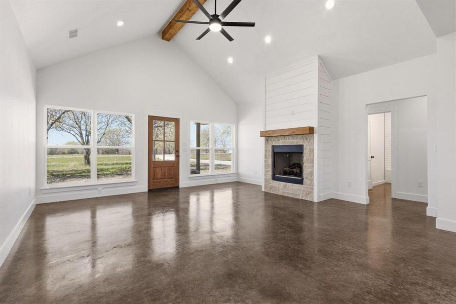 Spacious, unfurnished interior of a new home in , Windom (Image 13).