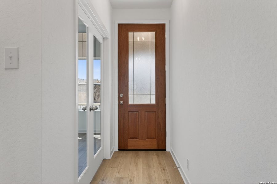 Spacious, unfurnished interior of a new home in Saddlebrook Ranch, Schertz (Image 27).