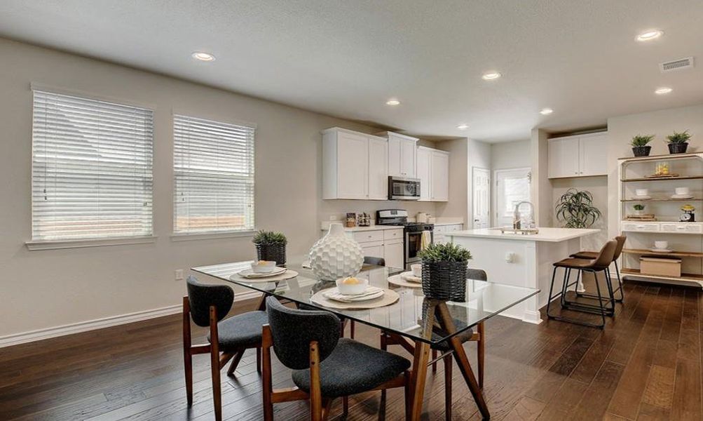 Furnished interior view inside a new home in Emory Crossing 40s, Hutto (Image 10).