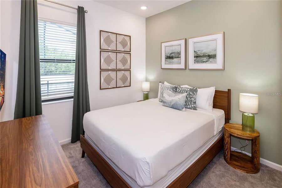 Furnished interior view inside a new home in , Orlando (Image 19).