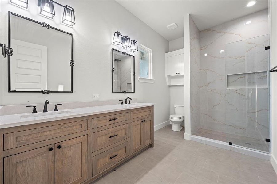 Furnished interior view inside a new home in , Waco (Image 6).