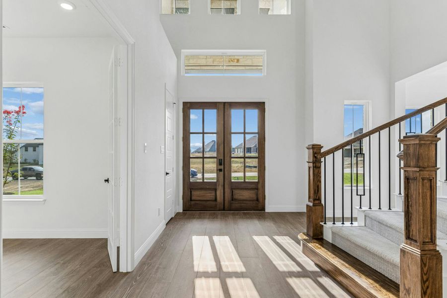 Representative unfurnished interior of a home built from the Hancock by Kindred Homes in Oak Creek Ranch, Waxahachie (Image 18).