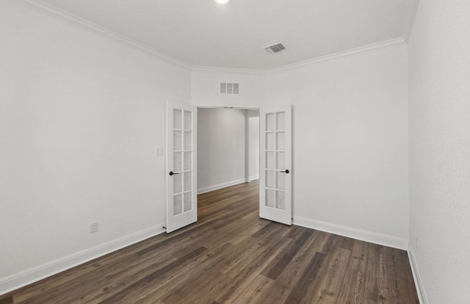 Spacious, unfurnished interior of a new home in Santa Rita Ranch, Liberty Hill (Image 34).