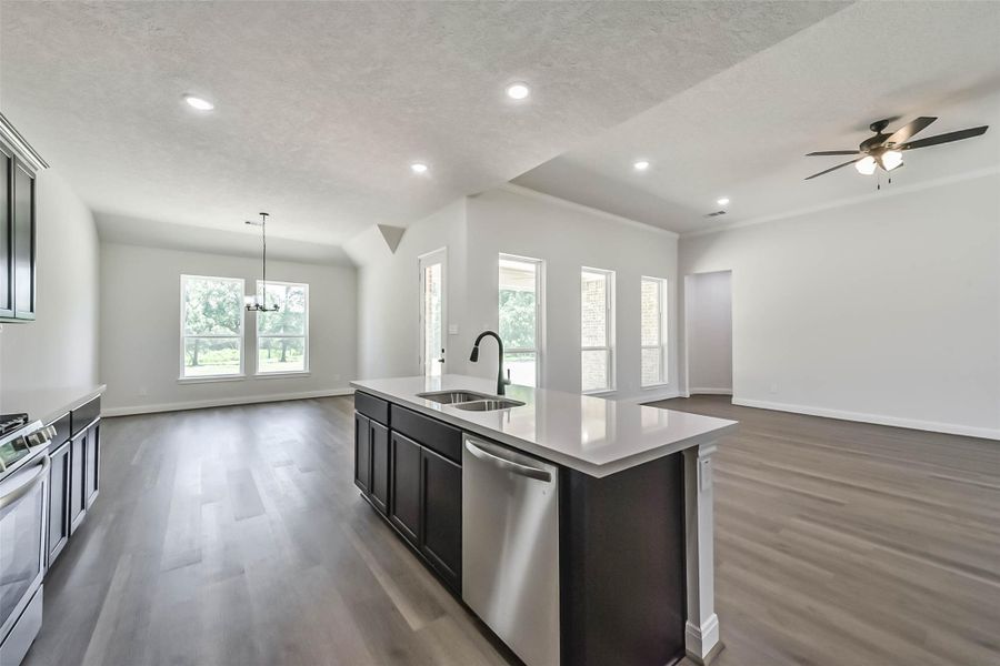 Furnished interior view inside a new home in , Baytown (Image 7).