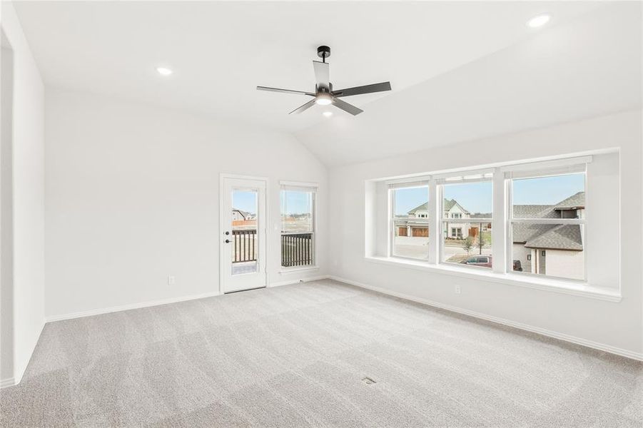 Spacious, unfurnished interior of a new home in Stone River Glen 60s, Royse City (Image 34).