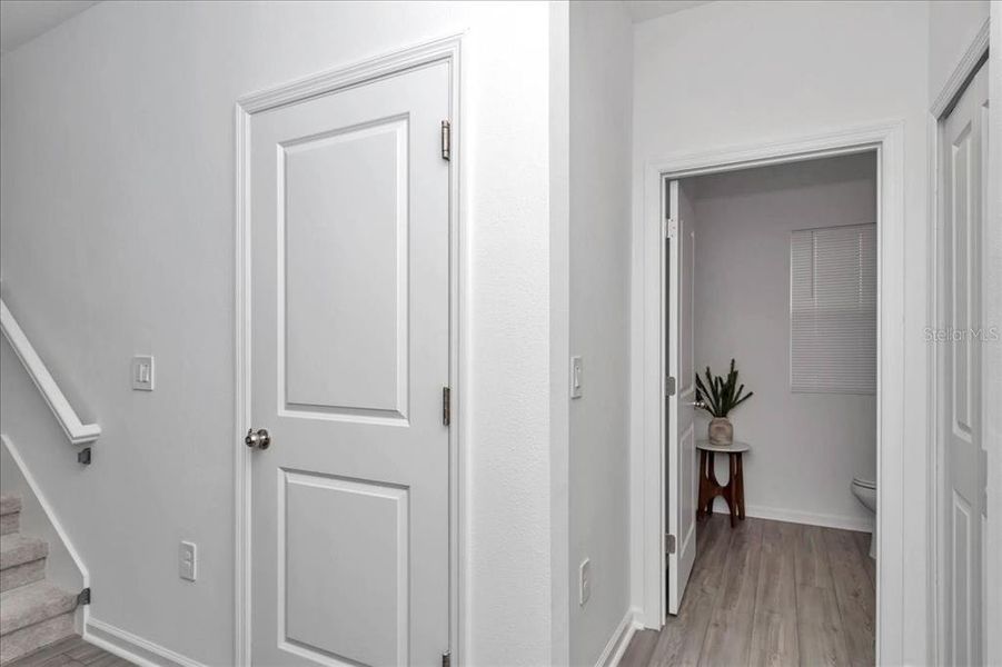 Spacious, unfurnished interior of a new home in , Ocala (Image 20).