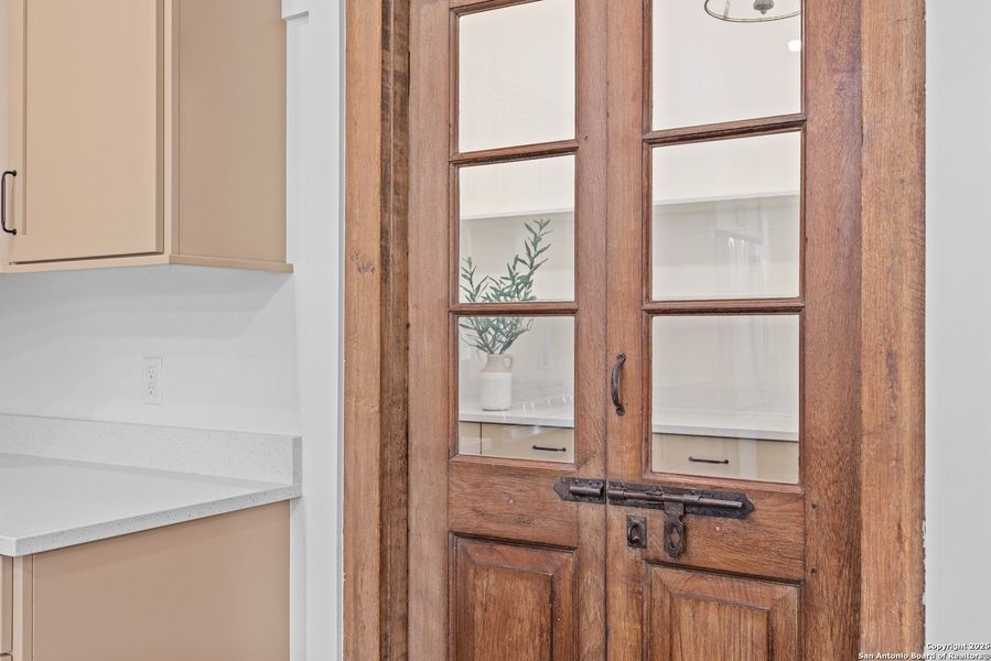Close-up of interior finishes inside a home in , Kerrville (Image 10).