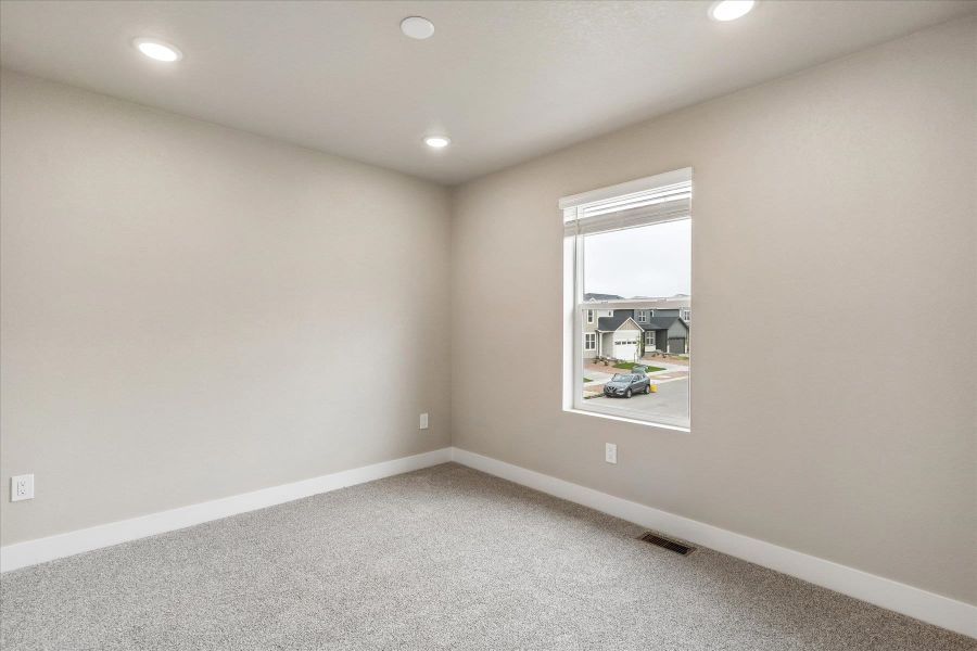Spacious, unfurnished interior of a new home in Aspen Meadows-4, Colorado Springs (Image 35). Spacious, unfurnished interior of a new home in Aspen Meadows-4, Colorado Springs (Image 35).
