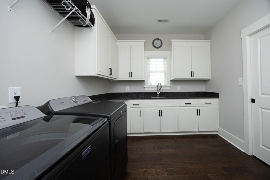 31LaundryRoom 31LaundryRoom