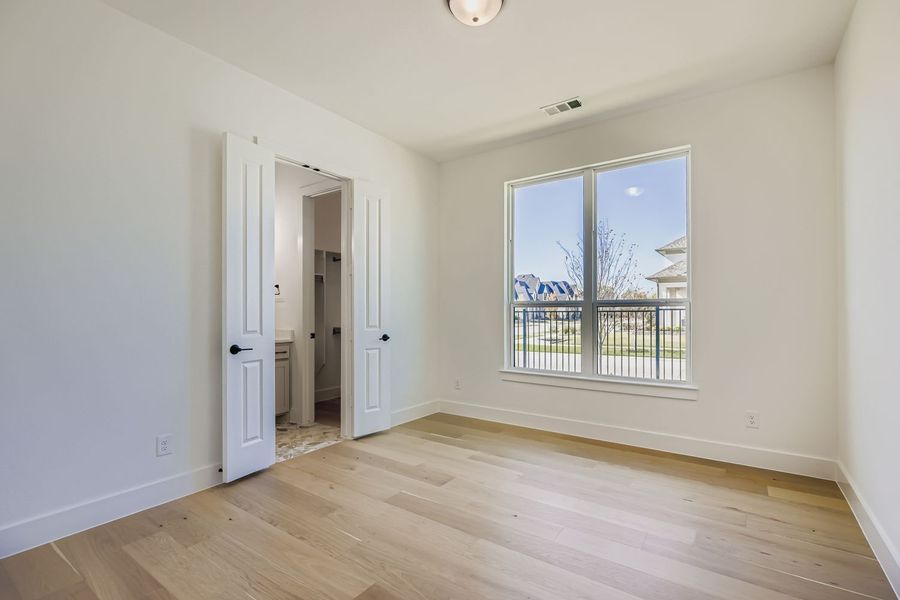 Plan 1631 Bedroom Representative Image Plan 1631 Bedroom Representative Image