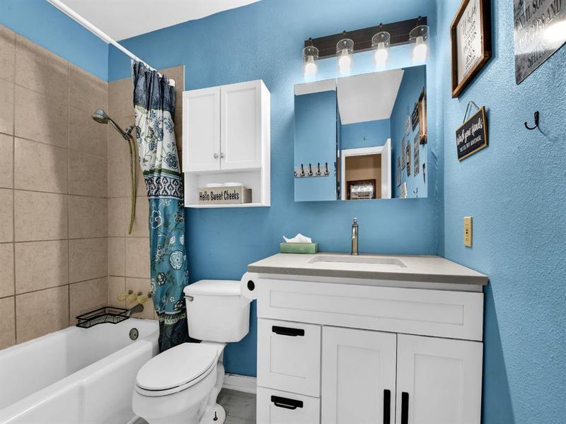 Furnished interior view inside a new home in , Springtown (Image 5).