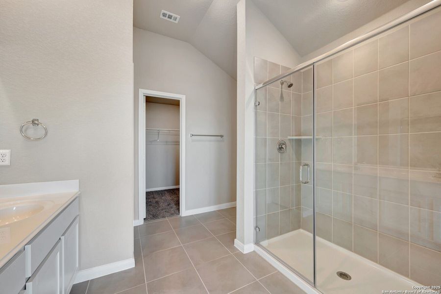 Image 40 of a home in Greenspoint Heights.