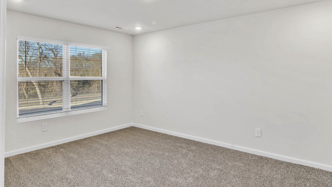 Spacious, unfurnished interior of a new home in Bailey Park, Fayetteville (Image 24).