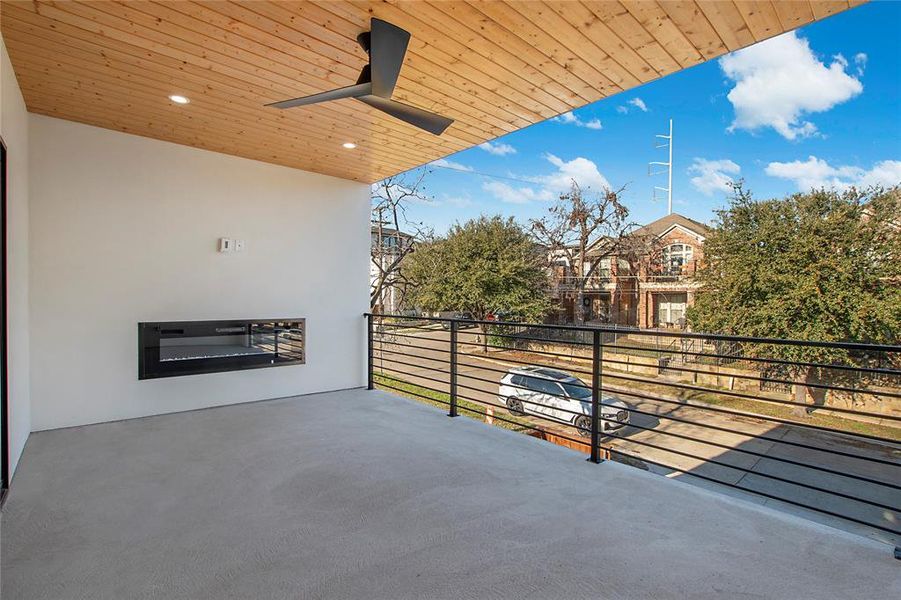 Balcony featuring ceiling fan