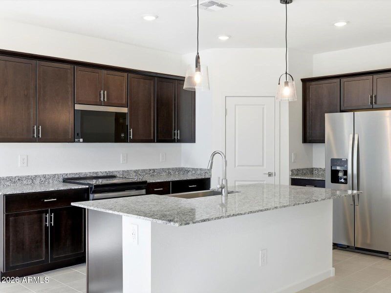 17-de8d4cca-ed40-44b0-a52d-2eac59eb67d0