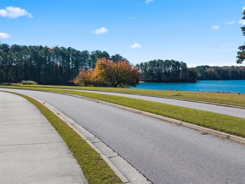 Image 56 of a home in Waypoint.