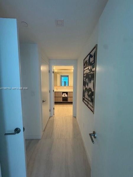 Spacious, unfurnished interior of a new home in , Miami (Image 14).