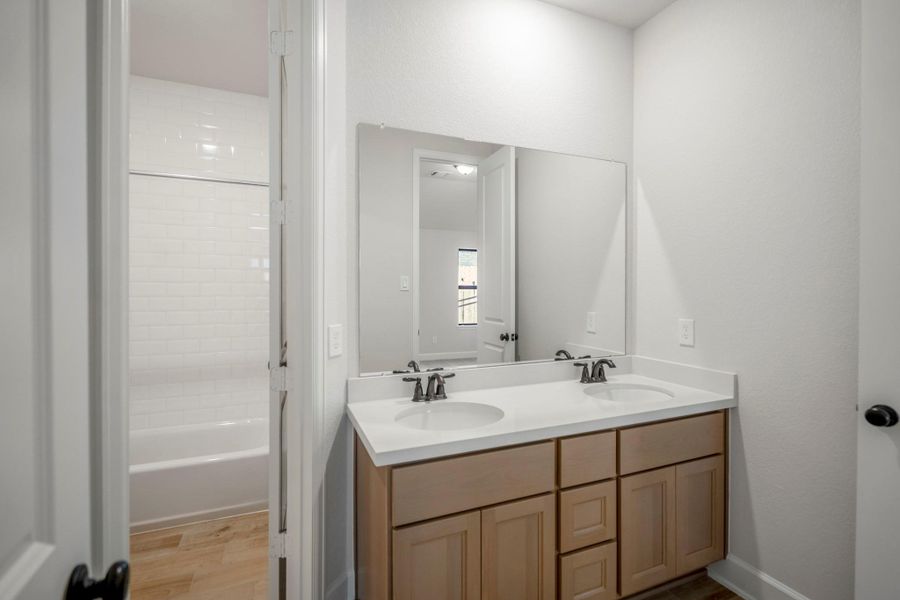 Furnished interior view inside a new home in Jordan Ranch 70' Lots, Fulshear (Image 13).