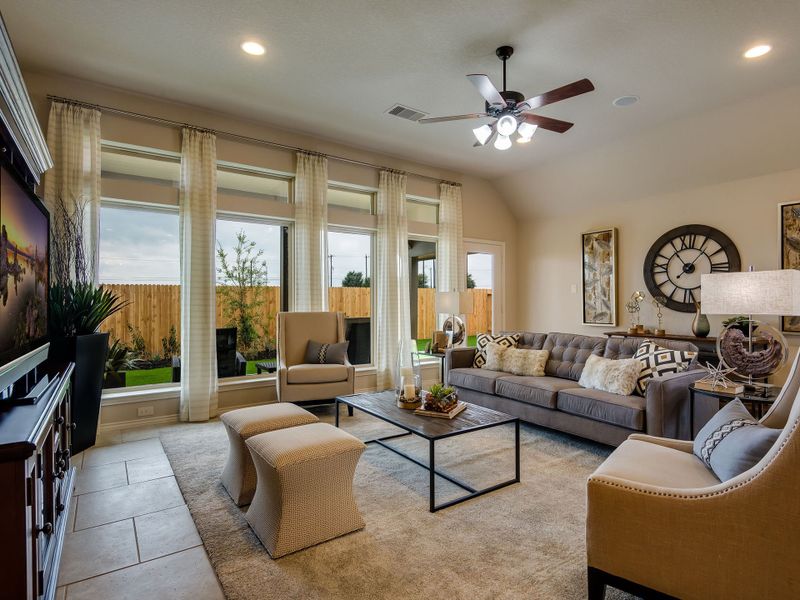 Representative furnished interior of a home built from the 2529W by Perry Homes in Santa Rita Ranch - Eldorado, Liberty Hill (Image 13). Representative furnished interior of a home built from the 2529W by Perry Homes in Santa Rita Ranch - Eldorado, Liberty Hill (Image 13).