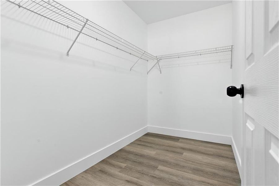 Spacious, unfurnished interior of a new home in , Marietta (Image 23).