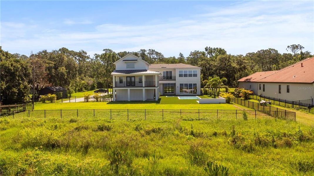 Exterior details and patio area of a home in Windermere, Windermere (Image 4).