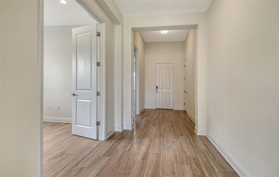 Spacious, unfurnished interior of a new home in , Venice (Image 38).