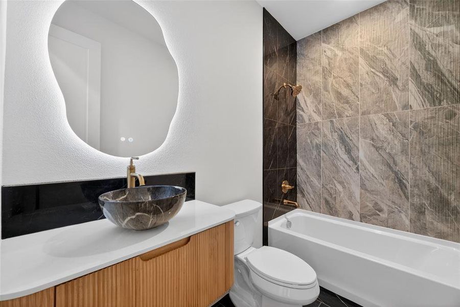 Furnished interior view inside a new home in , Garland (Image 7). Furnished interior view inside a new home in , Garland (Image 7).