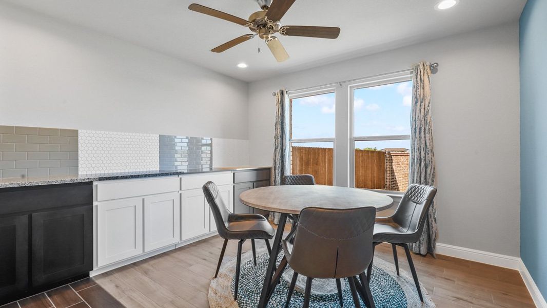 Furnished interior view inside a new home in Sandstone Estates, Granbury (Image 33). Furnished interior view inside a new home in Sandstone Estates, Granbury (Image 33).
