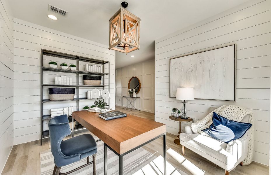 Representative furnished interior of a home built from the Palisade by Pulte Homes in Anna Town Square, Anna (Image 28).