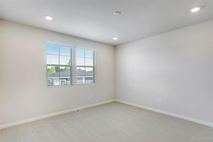 Spacious, unfurnished interior of a new home in , Berthoud (Image 27).