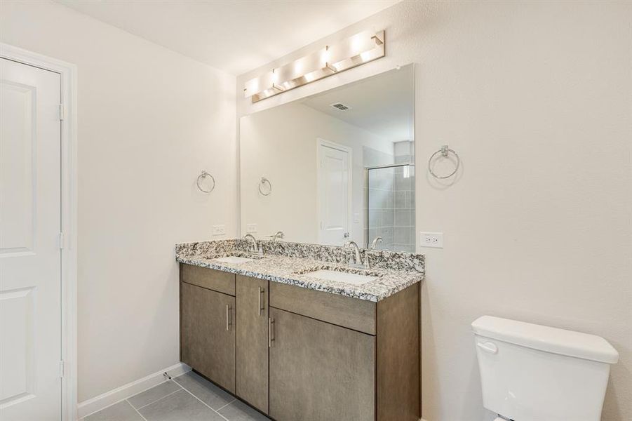 Furnished interior view inside a new home in Eagle Glen Elements, Alvarado (Image 11). Furnished interior view inside a new home in Eagle Glen Elements, Alvarado (Image 11).