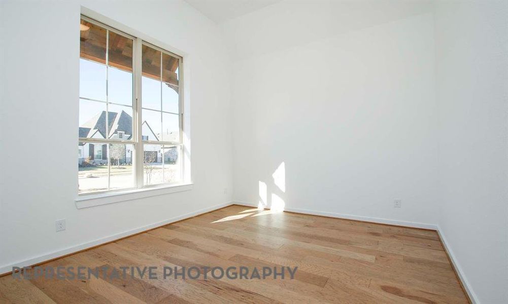 Spacious, unfurnished interior of a new home in Star Trail, Prosper (Image 32).