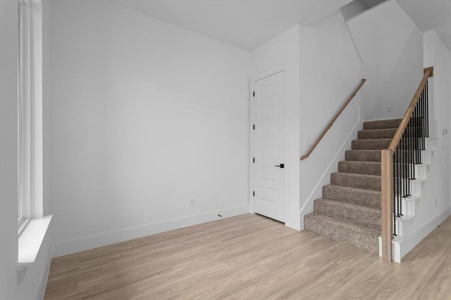 Spacious, unfurnished interior of a new home in , Rowlett (Image 18). Spacious, unfurnished interior of a new home in , Rowlett (Image 18).