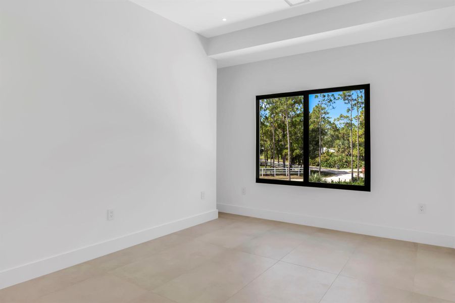 Spacious, unfurnished interior of a new home in , Jupiter (Image 14).