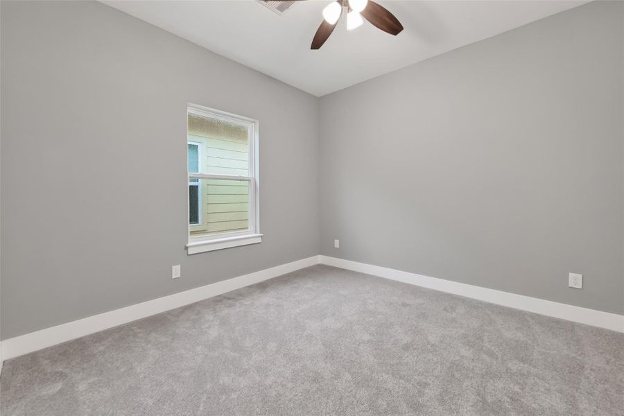 Spacious, unfurnished interior of a new home in , Houston (Image 28).