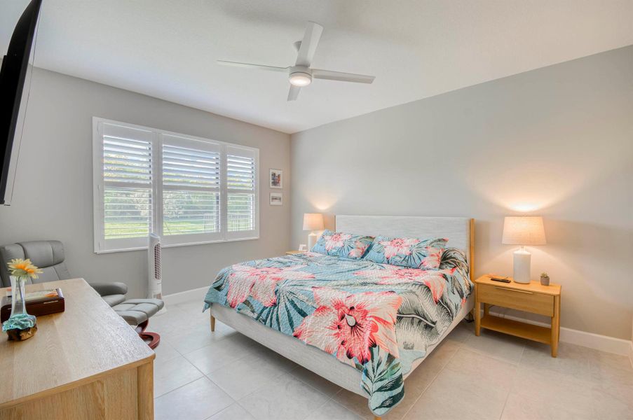 Furnished interior view inside a new home in , Port St. Lucie (Image 9).