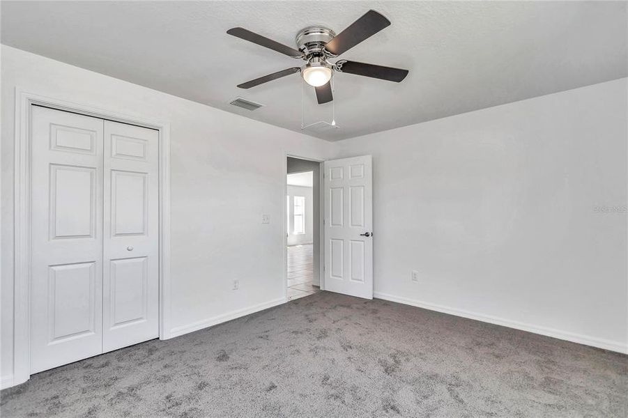 Spacious, unfurnished interior of a new home in , Summerfield (Image 13).