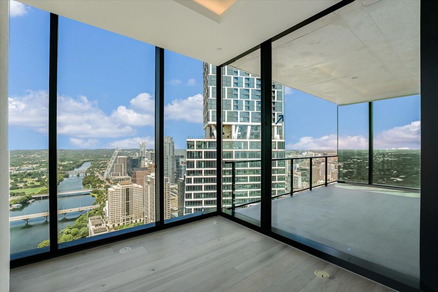 Spacious, unfurnished interior of a new home in The Modern Austin Residences, Austin (Image 17). Spacious, unfurnished interior of a new home in The Modern Austin Residences, Austin (Image 17).